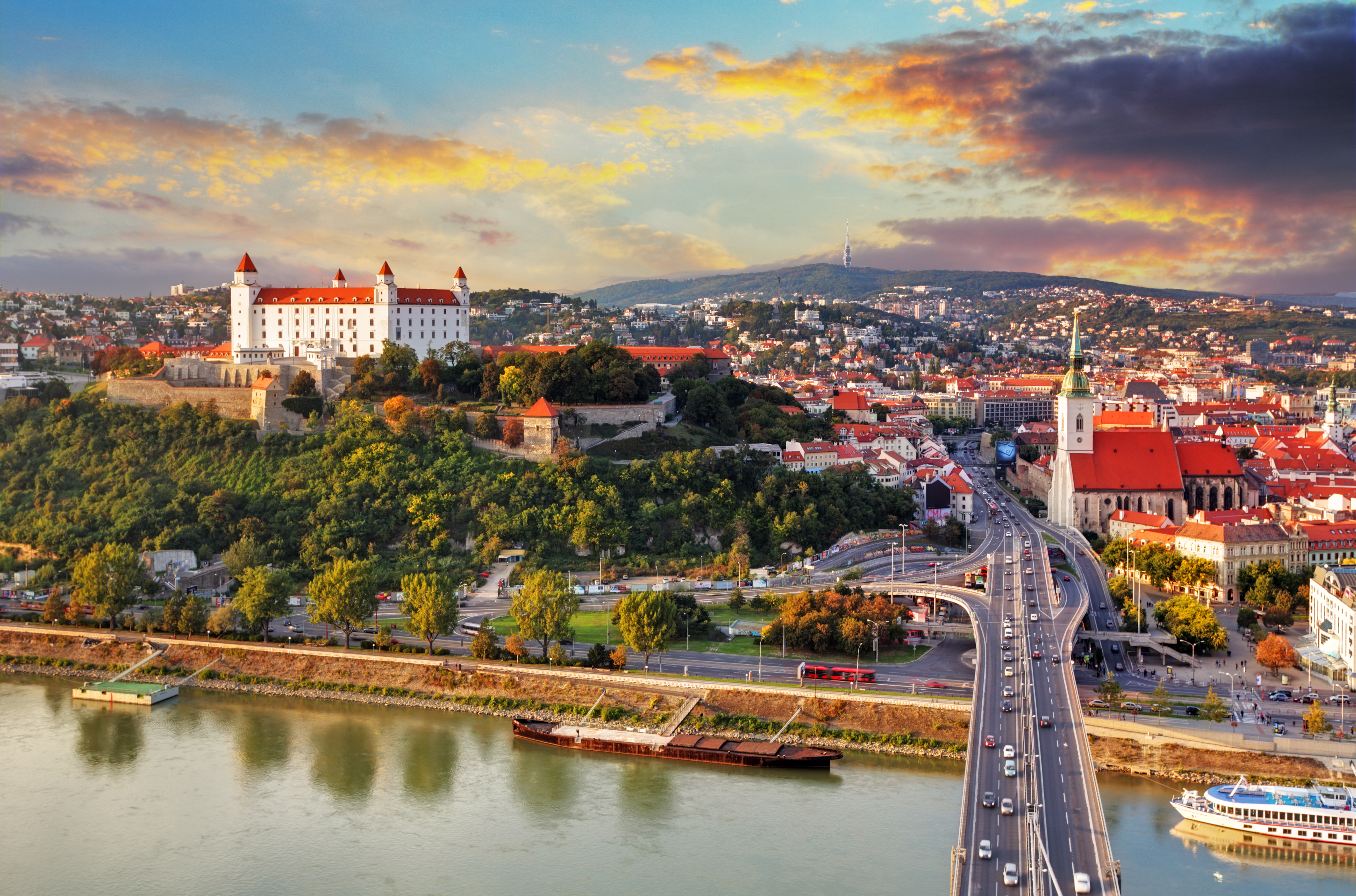 Bratislava, Slovakia, Catle, priate transfer, history tour, sight